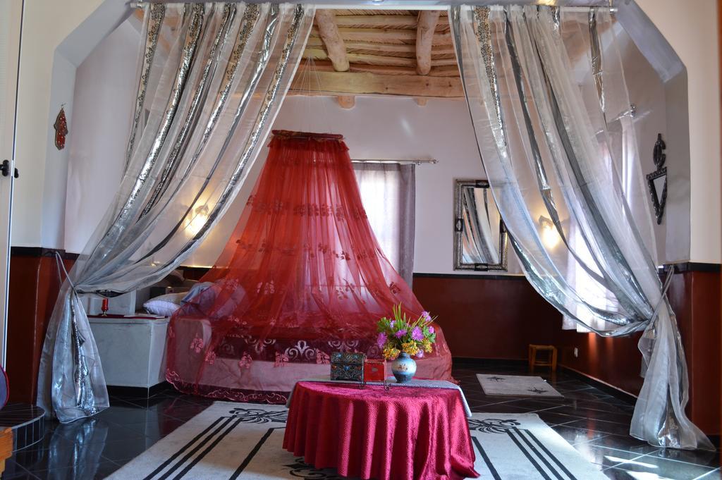 Auberge Le Jardin De La Source Aït Ben Ali Eksteriør billede
